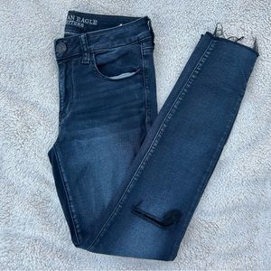 American Eagle Skinny Ripped Knee Jeggings